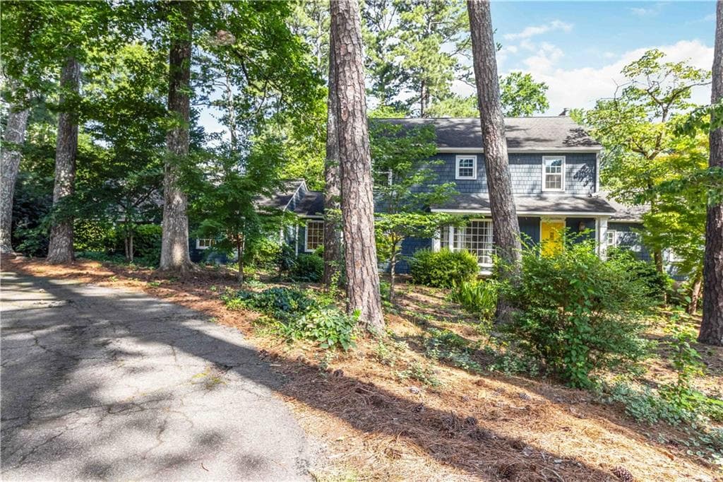5 bedroom, 4 bathroom, 3,942 sq ft single family residence for sale at 1367 Lansdowne Court, Marietta, GA 30008 — photo 1 of 58