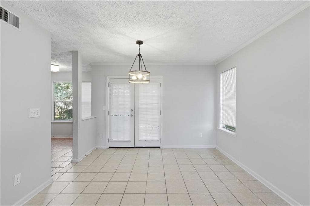 4 bedroom, 2 bathroom, 1,872 sq ft single family residence under contract at 5550 Panola Place, Lithonia, GA 30058 — photo 10