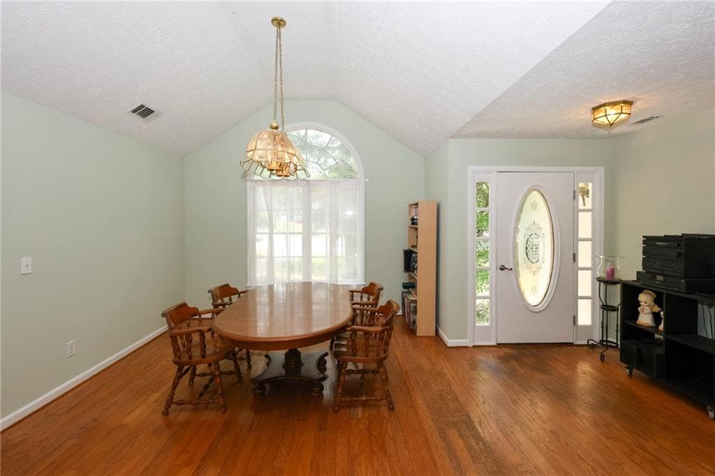 3 bedroom, 2 bathroom, 2,000 sq ft single family residence for sale at 2804 Dock Side Court, Lawrenceville, GA 30045 — photo 7