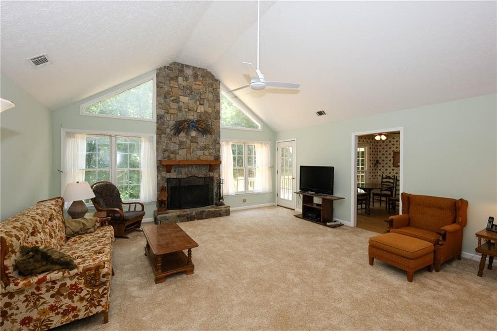 3 bedroom, 2 bathroom, 2,000 sq ft single family residence for sale at 2804 Dock Side Court, Lawrenceville, GA 30045 — photo 8