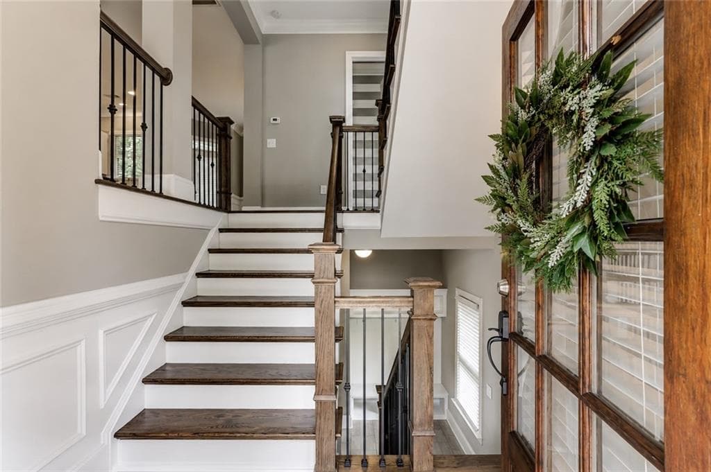 4 bedroom, 4 bathroom, 3,080 sq ft single family residence for rent at 914 Canterbury Lane, Atlanta, GA 30324 for $5,800 a month — photo 3