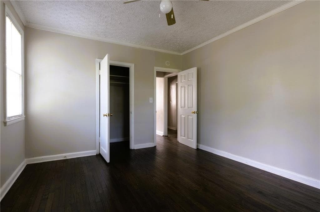 3 bedroom, 2 bathroom, 1,203 sq ft single family residence under contract at 1383 Almont Drive, Atlanta, GA 30310 — photo 9