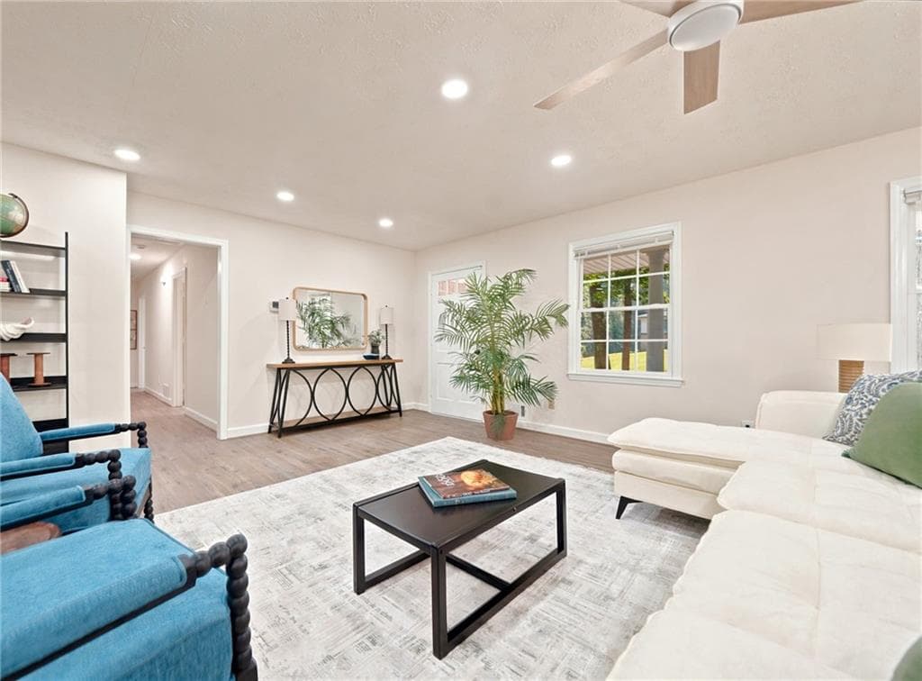 4 bedroom, 4 bathroom, 3,000 sq ft single family residence under contract at 7215 Sinyard Road, Lithia Springs, GA 30122 — photo 7