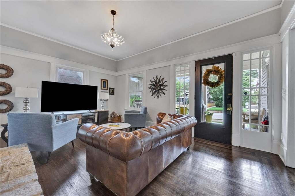 3 bedroom, 2 bathroom, 1,696 sq ft single family residence for sale at 1248 Lucile Avenue, Atlanta, GA 30310 — photo 7