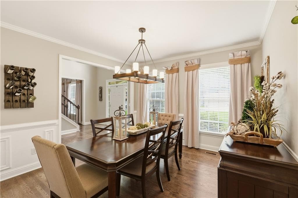 6 bedroom, 4 bathroom, 4,492 sq ft single family residence for sale at 515 Lakewood Court, Canton, GA 30114 — photo 10