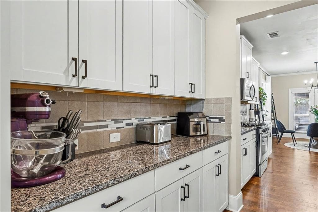 4 bedroom, 3 bathroom, 3,338 sq ft single family residence for sale at 15 Eastcreek Court, Dallas, GA 30132 — photo 7