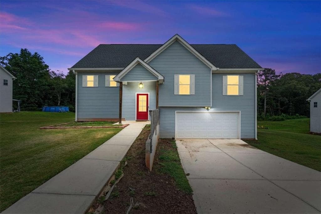 4 bedroom, 3 bathroom, 1,834 sq ft single family residence for sale at 129 Grizzly Trail, Carrollton, GA 30117 — photo 2