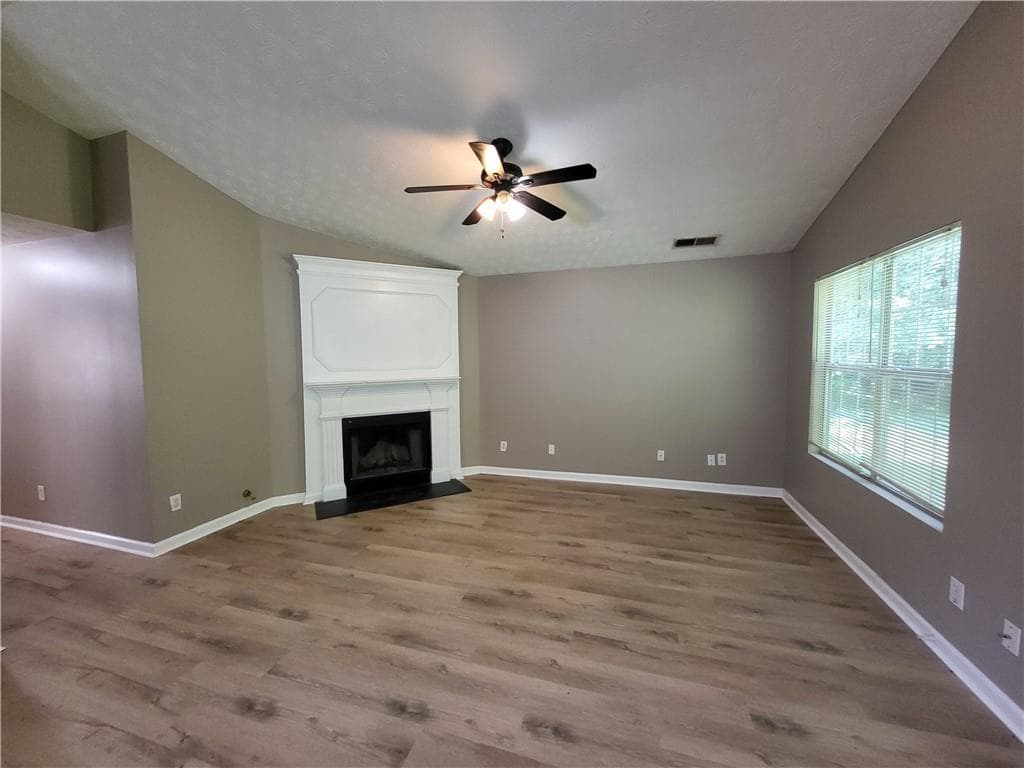 3 bedroom, 2 bathroom, 1,242 sq ft single family residence for rent at 3428 Homeward Trail, Ellenwood, GA 30294 for $1,645 a month — photo 3