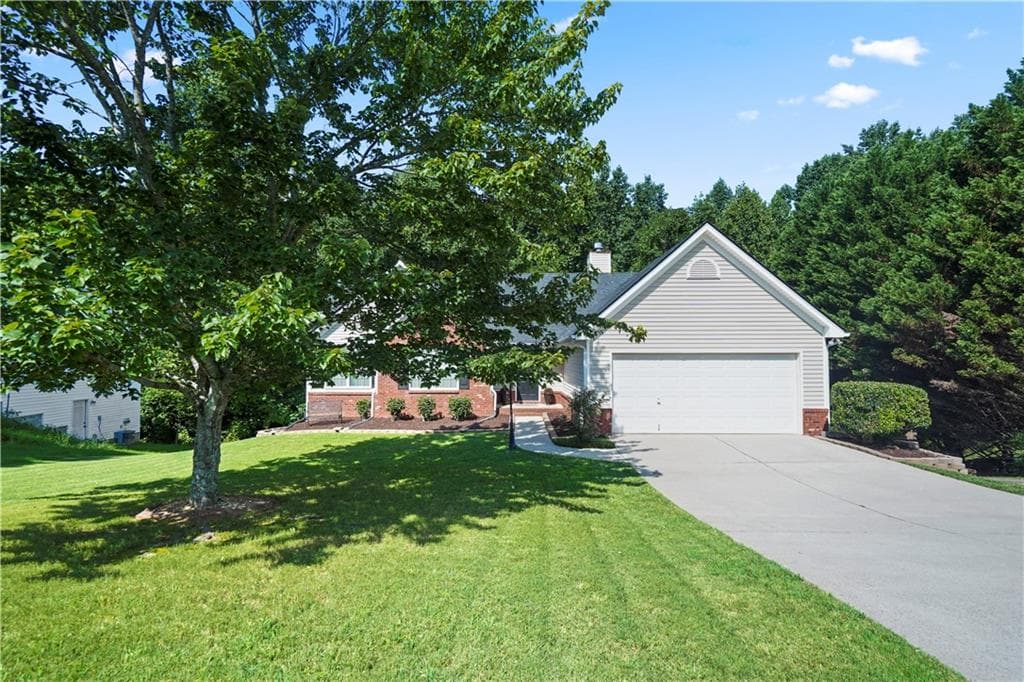 3 bedroom, 3 bathroom, 1,867 sq ft single family residence for sale at 4181 Deer Springs Way, Gainesville, GA 30506 — photo 2