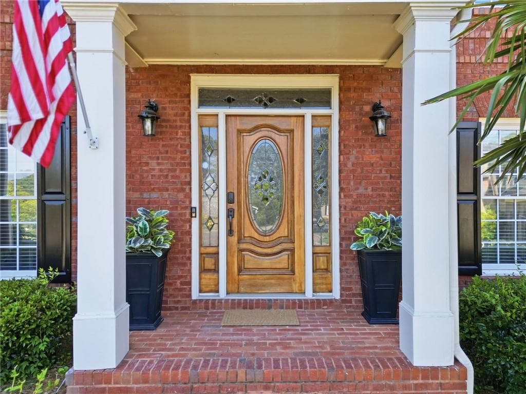 6 bedroom, 5 bathroom, 5,419 sq ft single family residence for sale at 803 Rocky Ridge Court, Canton, GA 30114 — photo 5