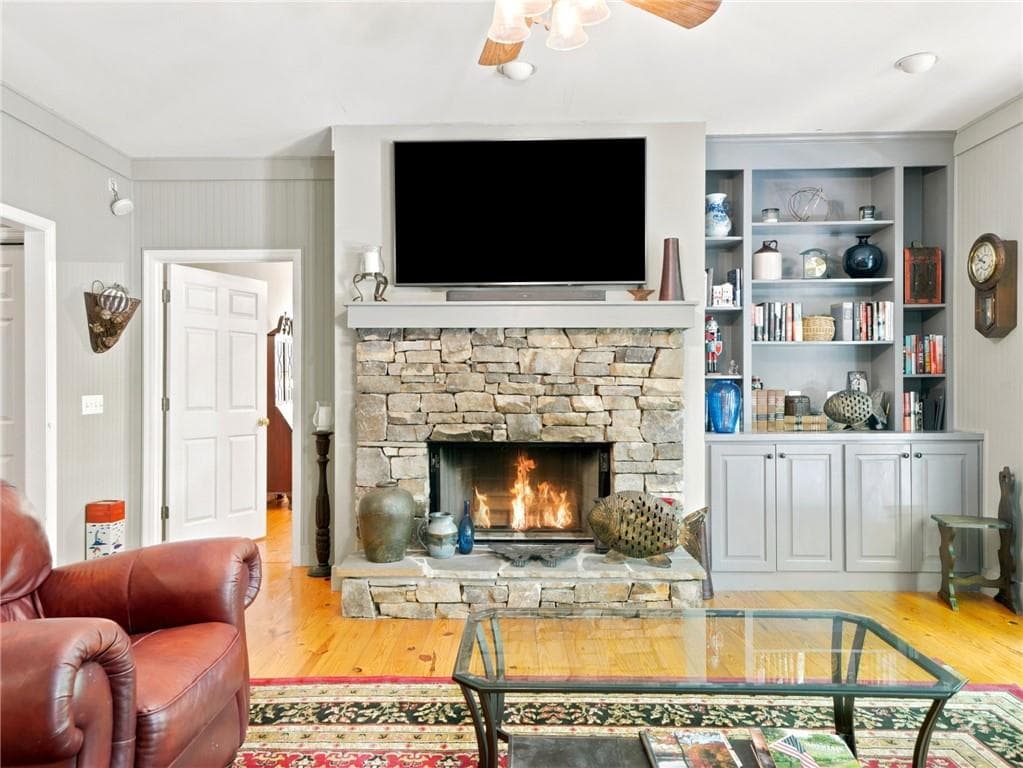 5 bedroom, 3 bathroom, 2,438 sq ft single family residence for sale at 278 Bellflower Drive, Jasper, GA 30143 — photo 6