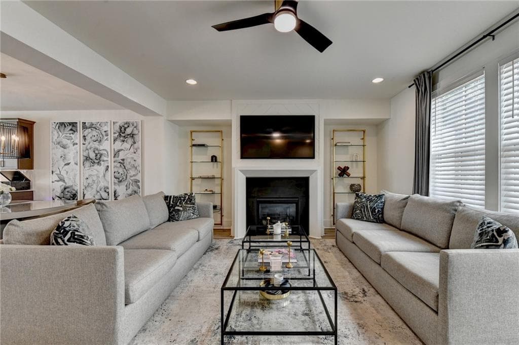3 bedroom, 4 bathroom, 2,285 sq ft townhouse for sale at 5866 Westin Road, Atlanta, GA 30328 — photo 3