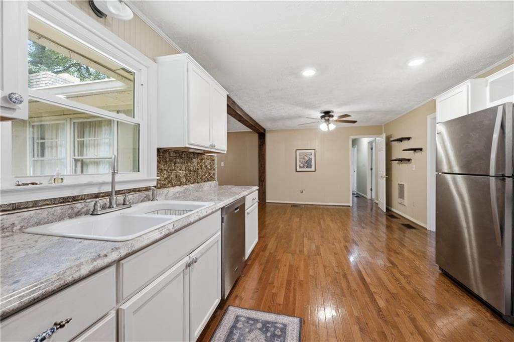 3 bedroom, 2 bathroom, 1,444 sq ft single family residence for sale at 19 N Trail, Dallas, GA 30157 — photo 6