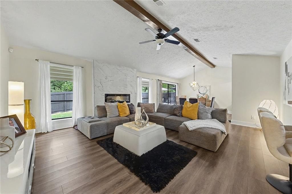 3 bedroom, 2 bathroom, 1,575 sq ft single family residence for sale at 10 Saratoga Drive, Lawrenceville, GA 30044 — photo 3