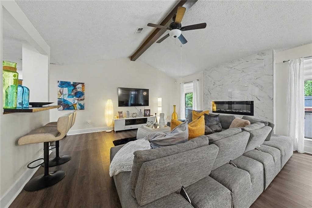 3 bedroom, 2 bathroom, 1,575 sq ft single family residence for sale at 10 Saratoga Drive, Lawrenceville, GA 30044 — photo 5