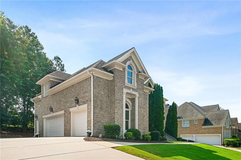 6 bedroom, 5 bathroom, 5,206 sq ft single family residence for sale at 4528 Mossey Drive, Lithonia, GA 30038 — photo 4