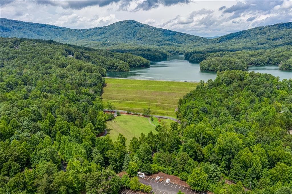 5 bedroom, 3 bathroom, 2,438 sq ft single family residence for sale at 278 Bellflower Drive, Jasper, GA 30143 — photo 2