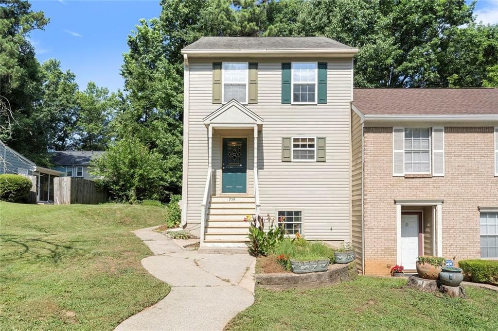 3 bedroom, 4 bathroom, 1,920 sq ft townhouse for sale at 759 Coventry Township Place, Marietta, GA 30062 — photo 2