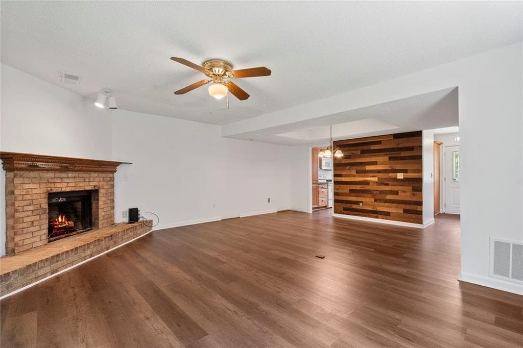 3 bedroom, 4 bathroom, 1,920 sq ft townhouse for sale at 759 Coventry Township Place, Marietta, GA 30062 — photo 8