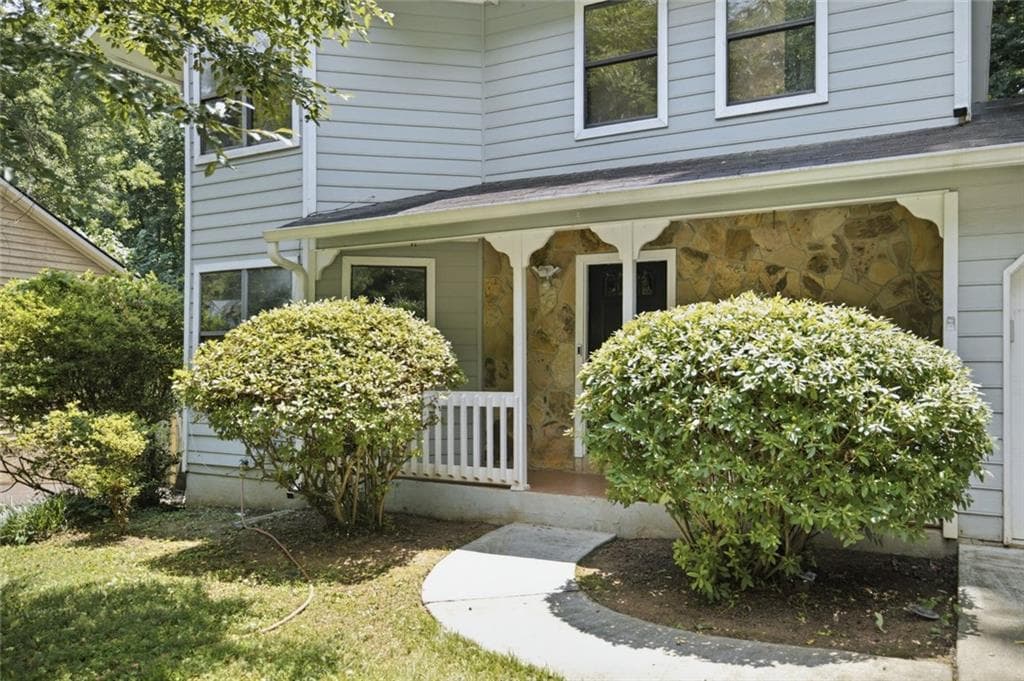 3 bedroom, 4 bathroom, 2,844 sq ft single family residence sold at 2778 Porter Drive, Lawrenceville, GA 30044