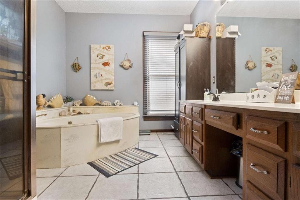 3 bedroom, 2 bathroom, 2,471 sq ft single family residence for sale at 422 Ridgewood Circle, Summerville, GA 30747 — photo 10