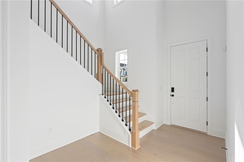 5 bedroom, 5 bathroom, 3,425 sq ft single family residence under contract at 4770 Crestline View Road, Cumming, GA 30028 — photo 9