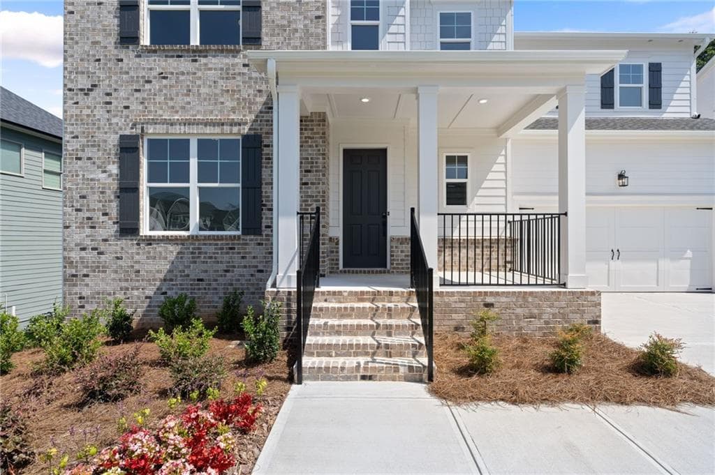 5 bedroom, 5 bathroom, 3,425 sq ft single family residence under contract at 4770 Crestline View Road, Cumming, GA 30028 — photo 5