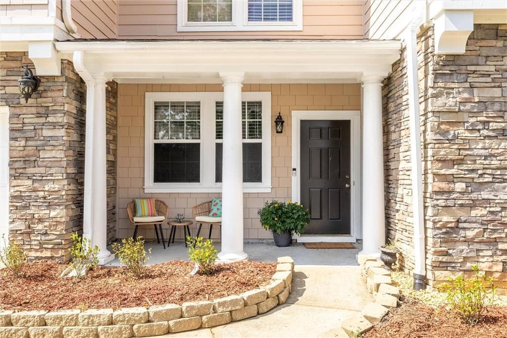 4 bedroom, 3 bathroom, 3,457 sq ft single family residence for sale at 6261 Sparkling Cove Lane, Buford, GA 30518 — photo 5