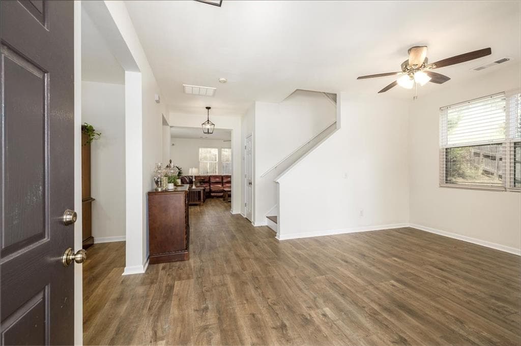 4 bedroom, 3 bathroom, 3,457 sq ft single family residence for sale at 6261 Sparkling Cove Lane, Buford, GA 30518 — photo 7