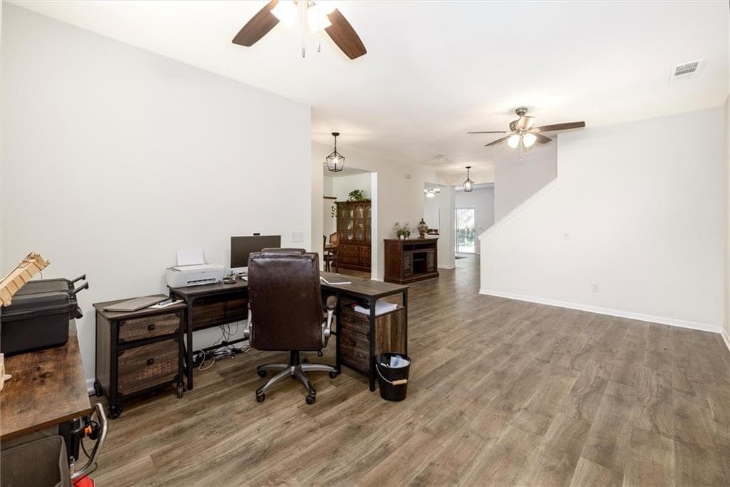 4 bedroom, 3 bathroom, 3,457 sq ft single family residence for sale at 6261 Sparkling Cove Lane, Buford, GA 30518 — photo 8