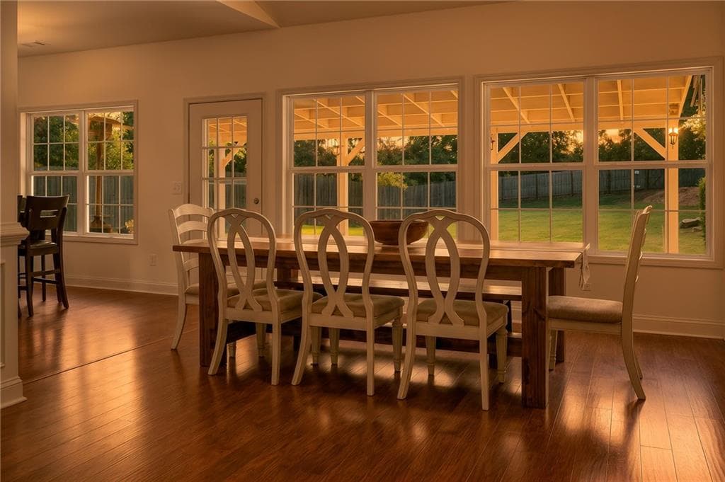 4 bedroom, 2 bathroom, 2,714 sq ft single family residence for sale at 6204 Cove Creek Drive, Flowery Branch, GA 30542 — photo 6