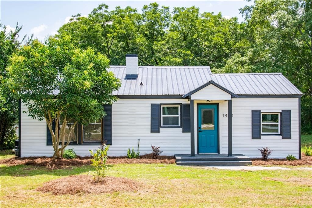 3 bedroom, 2 bathroom, 1,261 sq ft single family residence for sale at 1404 N Forest Avenue, Hartwell, GA 30643 — photo 4