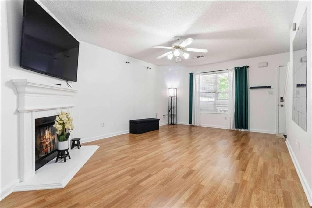 3 bedroom, 3 bathroom, 1,544 sq ft single family residence for sale at 6817 Mahonia Place, Lithonia, GA 30038 — photo 6