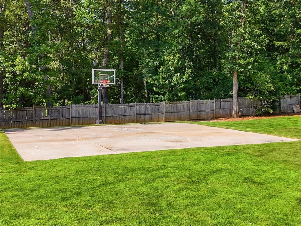 2 bedroom, 2 bathroom, 1,470 sq ft single family residence for sale at 1860 W Elmwood Drive, Acworth, GA 30102 — photo 7