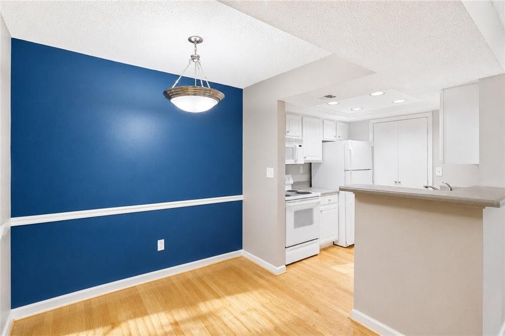 1 bedroom, 1 bathroom, 690 sq ft condominium for sale at 3069 Chastain Park Court, Atlanta, GA 30342 — photo 9