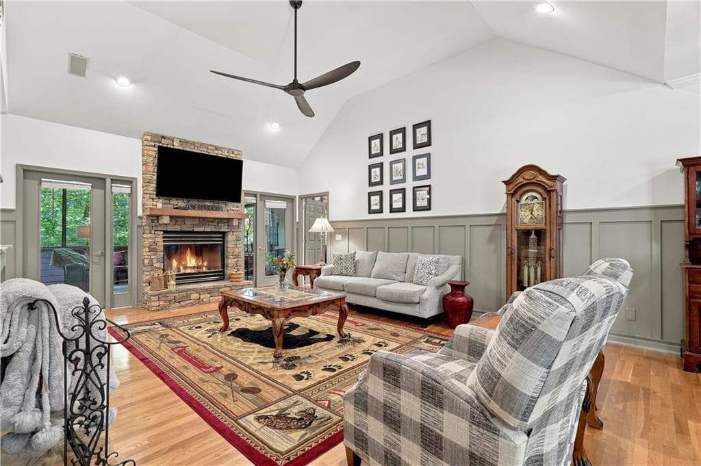 5 bedroom, 3 bathroom, 3,936 sq ft single family residence under contract at 7 Summit Drive, Jasper, GA 30143 — photo 6