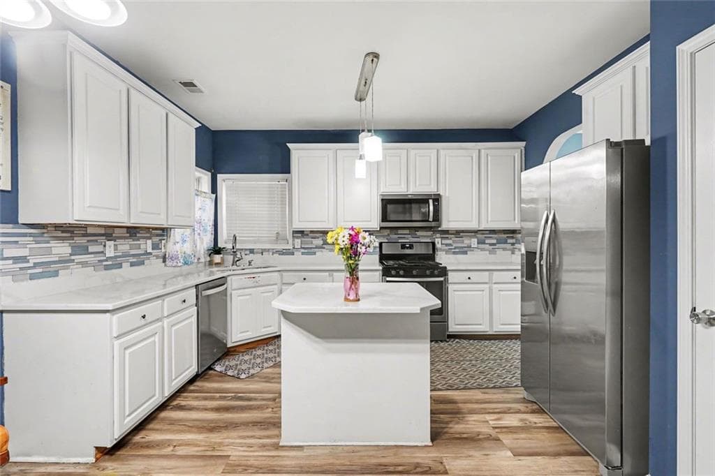 5 bedroom, 3 bathroom, 3,057 sq ft single family residence for sale at 3382 Sandwedge Court, Snellville, GA 30039 — photo 8