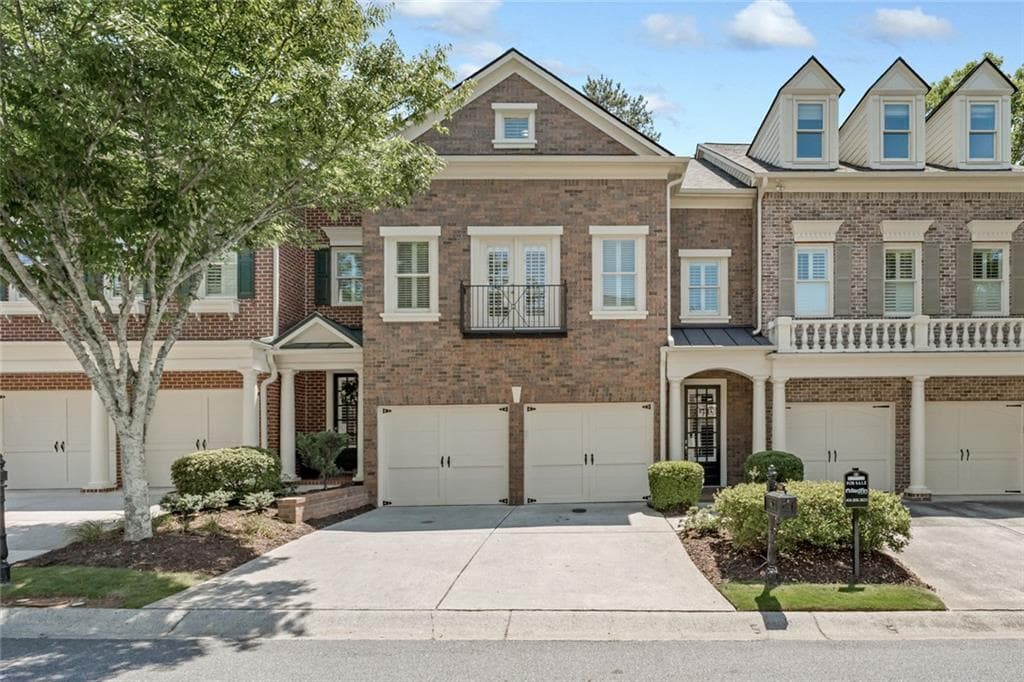 3 bedroom, 4 bathroom, 3,364 sq ft townhouse for rent at 7508 Portbury Park Ln, Suwanee, GA 30024 for $3,100 a month — photo 1 of 44