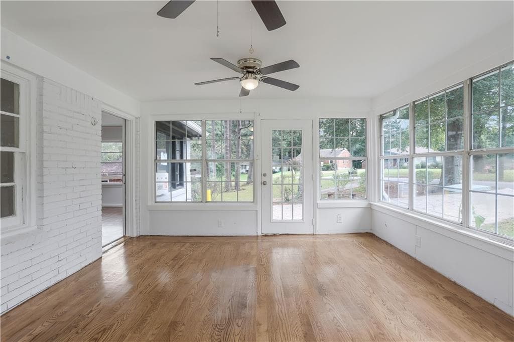 3 bedroom, 2 bathroom, 1,272 sq ft single family residence for sale at 2631 Patrick Court, Atlanta, GA 30317 — photo 4