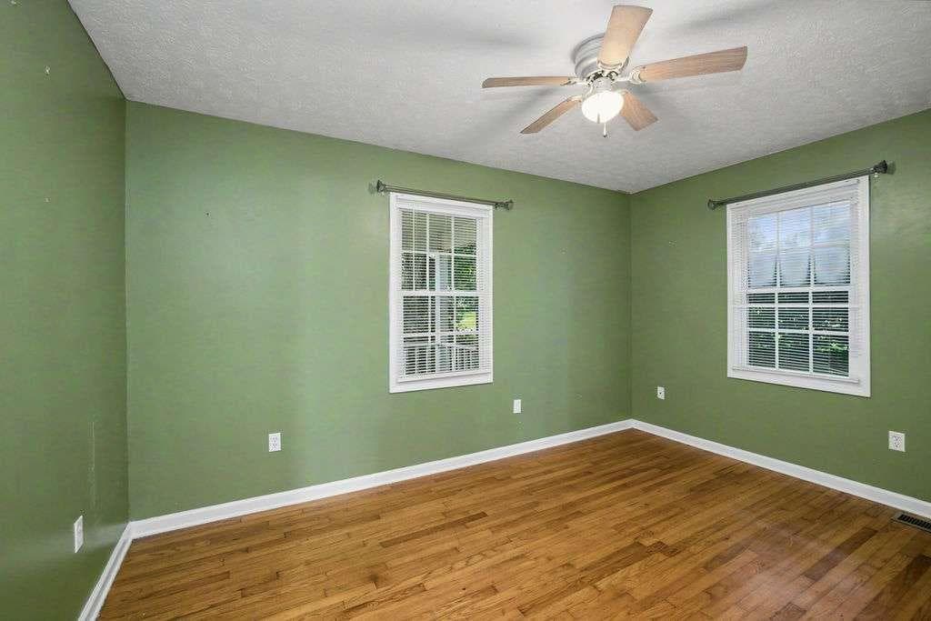 3 bedroom, 2 bathroom, 1,677 sq ft single family residence for sale at 413 Old Newnan Road, Carrollton, GA 30117 — photo 9