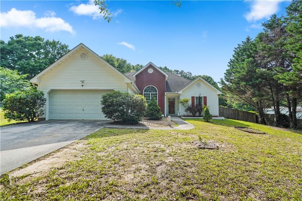 3 bedroom, 2 bathroom, 1,574 sq ft single family residence sold at 4770 Beaver Road, Loganville, GA 30052