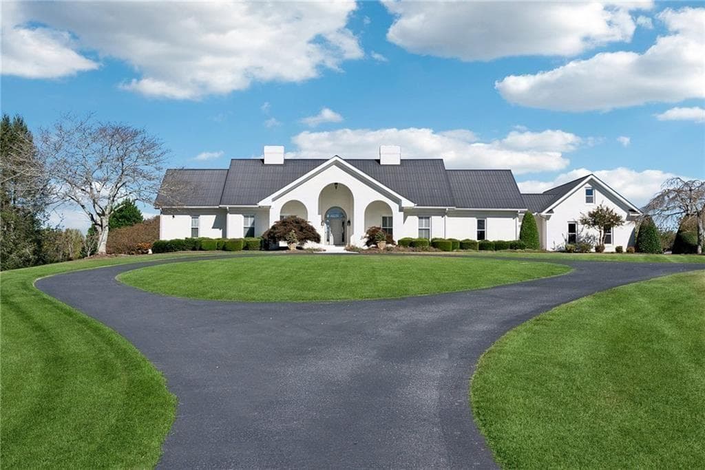5 bedroom, 4 bathroom single family residence for sale at 1892 Blacks Mill Road, Dawsonville, GA 30534 — photo 9