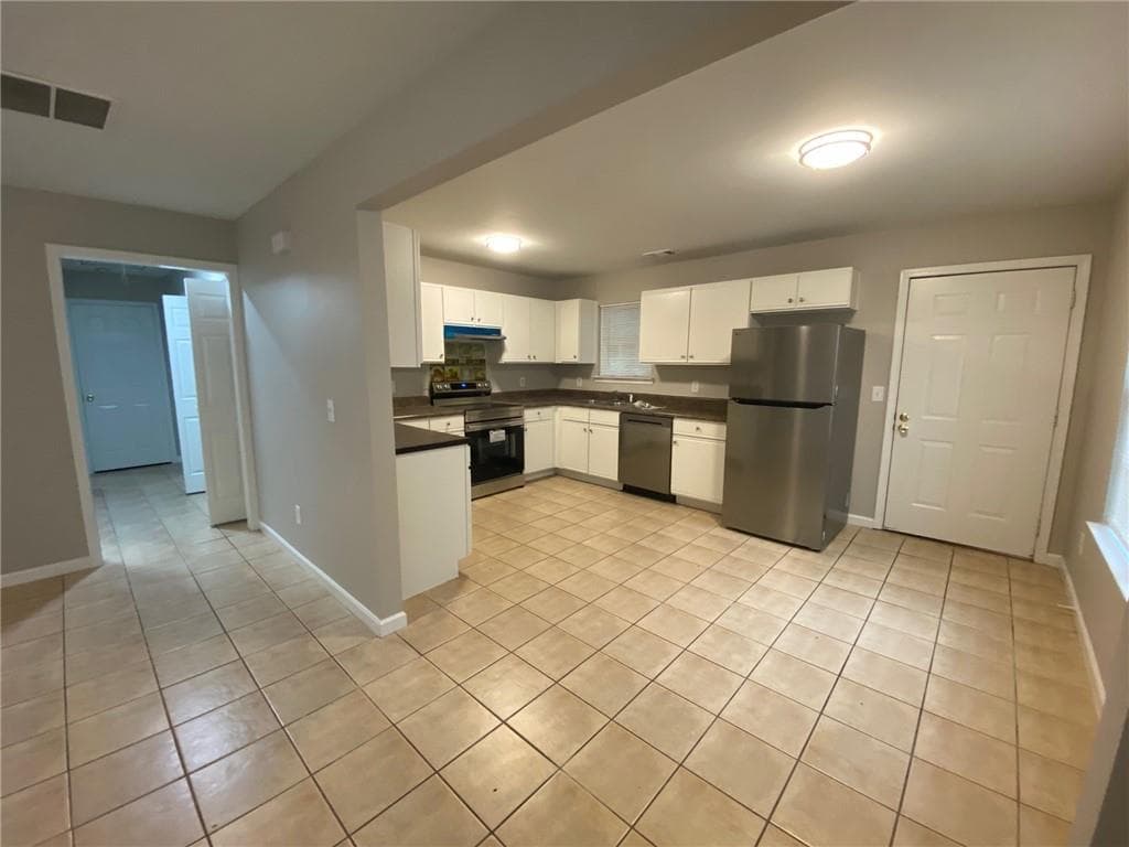 2 bedroom, 2 bathroom, 2,014 sq ft duplex for rent at 130 River Pointe Court 132, Lilburn, GA 30047 for $1,550 a month — photo 9
