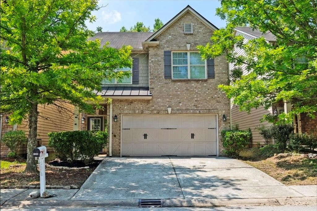 3 bedroom, 3 bathroom, 2,086 sq ft single family residence for sale at 2039 Reavis Bluff, Conyers, GA 30012 — photo 1 of 21
