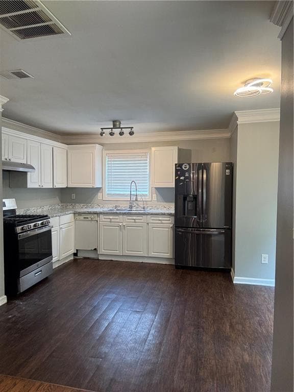 3 bedroom, 3 bathroom, 1,778 sq ft single family residence for rent at 1143 Memory Lane, Lawrenceville, GA 30044 for $2,200 a month — photo 3