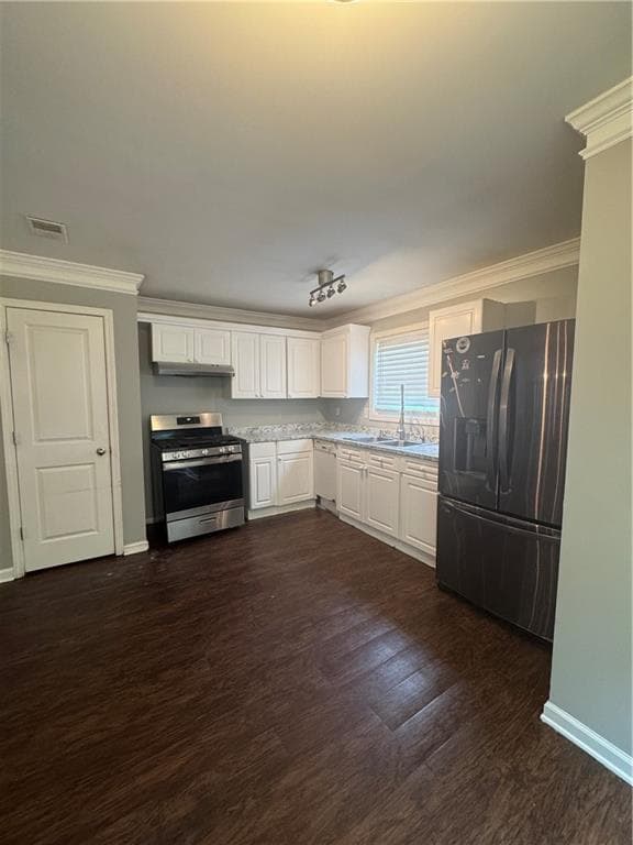 3 bedroom, 3 bathroom, 1,778 sq ft single family residence for rent at 1143 Memory Lane, Lawrenceville, GA 30044 for $2,200 a month — photo 8