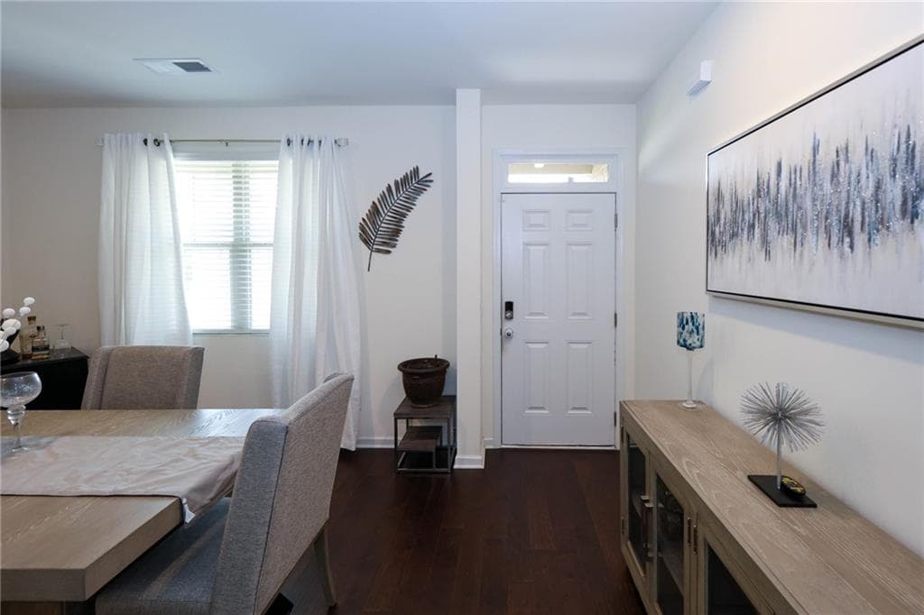4 bedroom, 3 bathroom, 2,382 sq ft single family residence for sale at 931 Avenida Way, Mcdonough, GA 30252 — photo 6