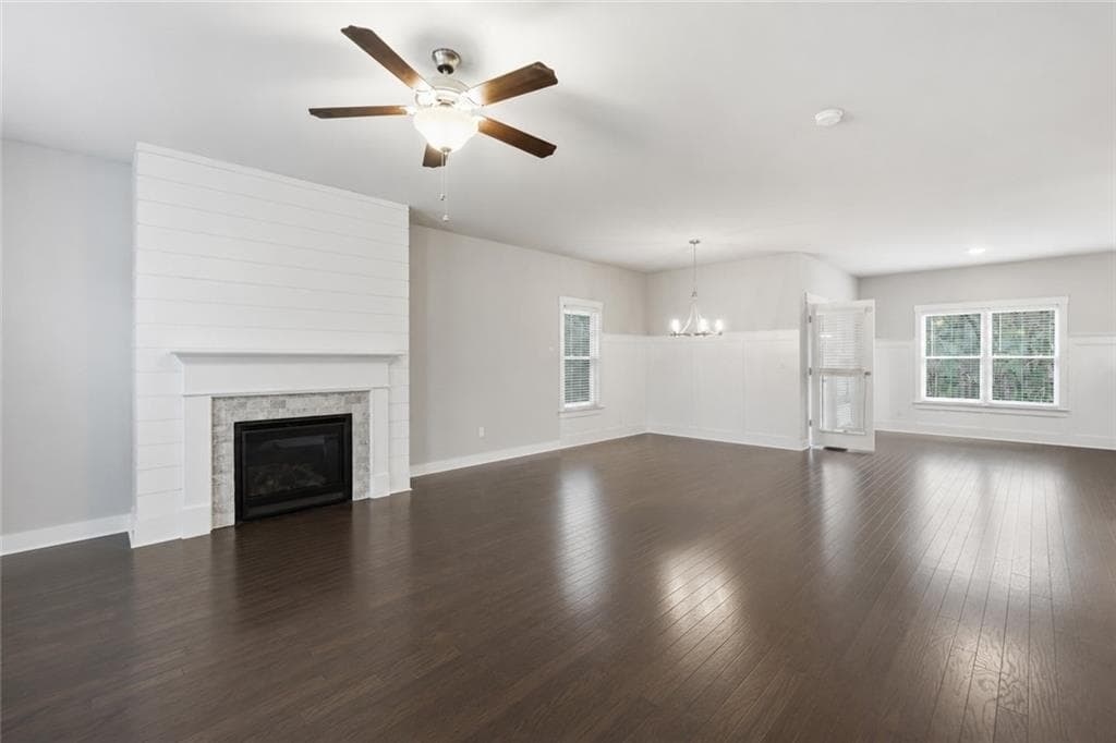 3 bedroom, 4 bathroom, 2,585 sq ft single family residence for sale at 5135 Arnold Street, Covington, GA 30014 — photo 3