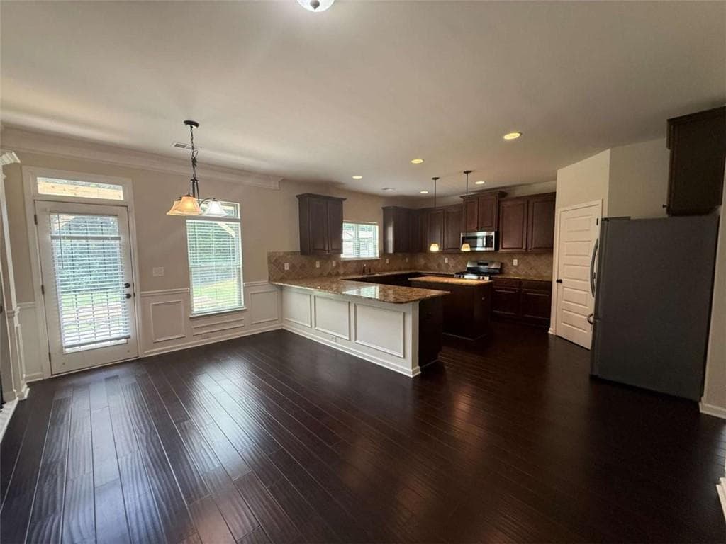 4 bedroom, 3 bathroom single family residence for rent at 40 Blanket Pass, Covington, GA 30016 for $2,500 a month — photo 3
