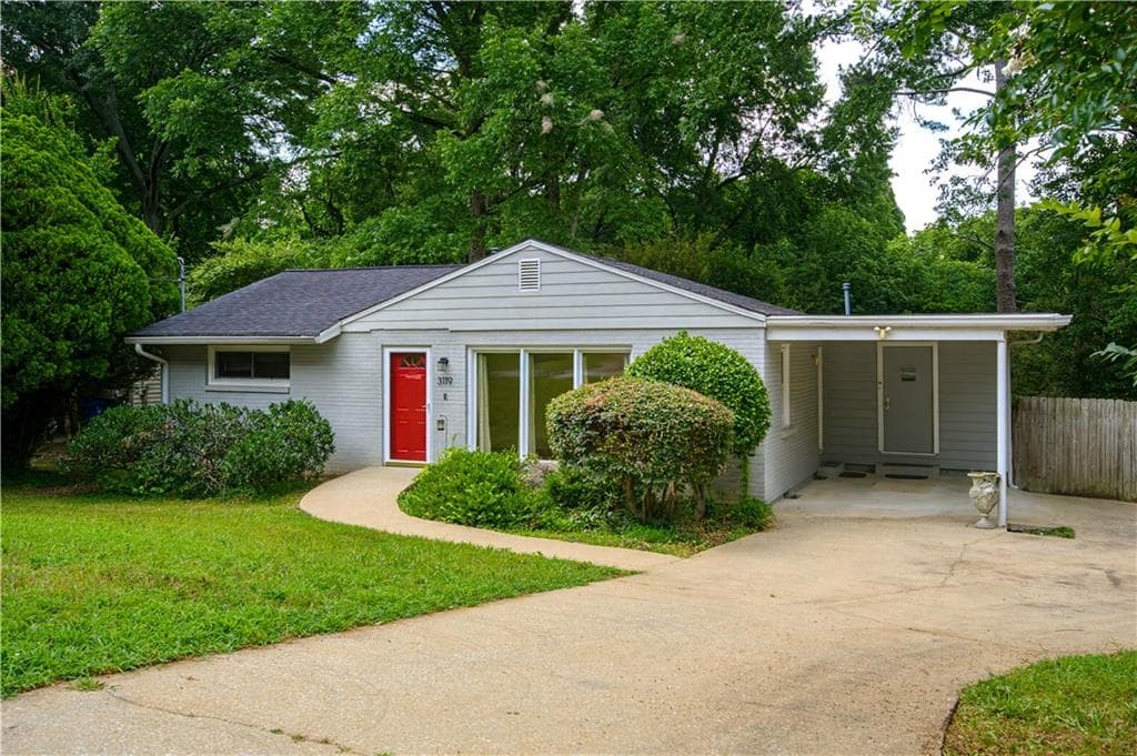 2 bedroom, 1 bathroom, 950 sq ft single family residence under contract at 3119 Brook Drive, Decatur, GA 30033 — photo 2